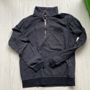 Roots quarter zip. Black size small